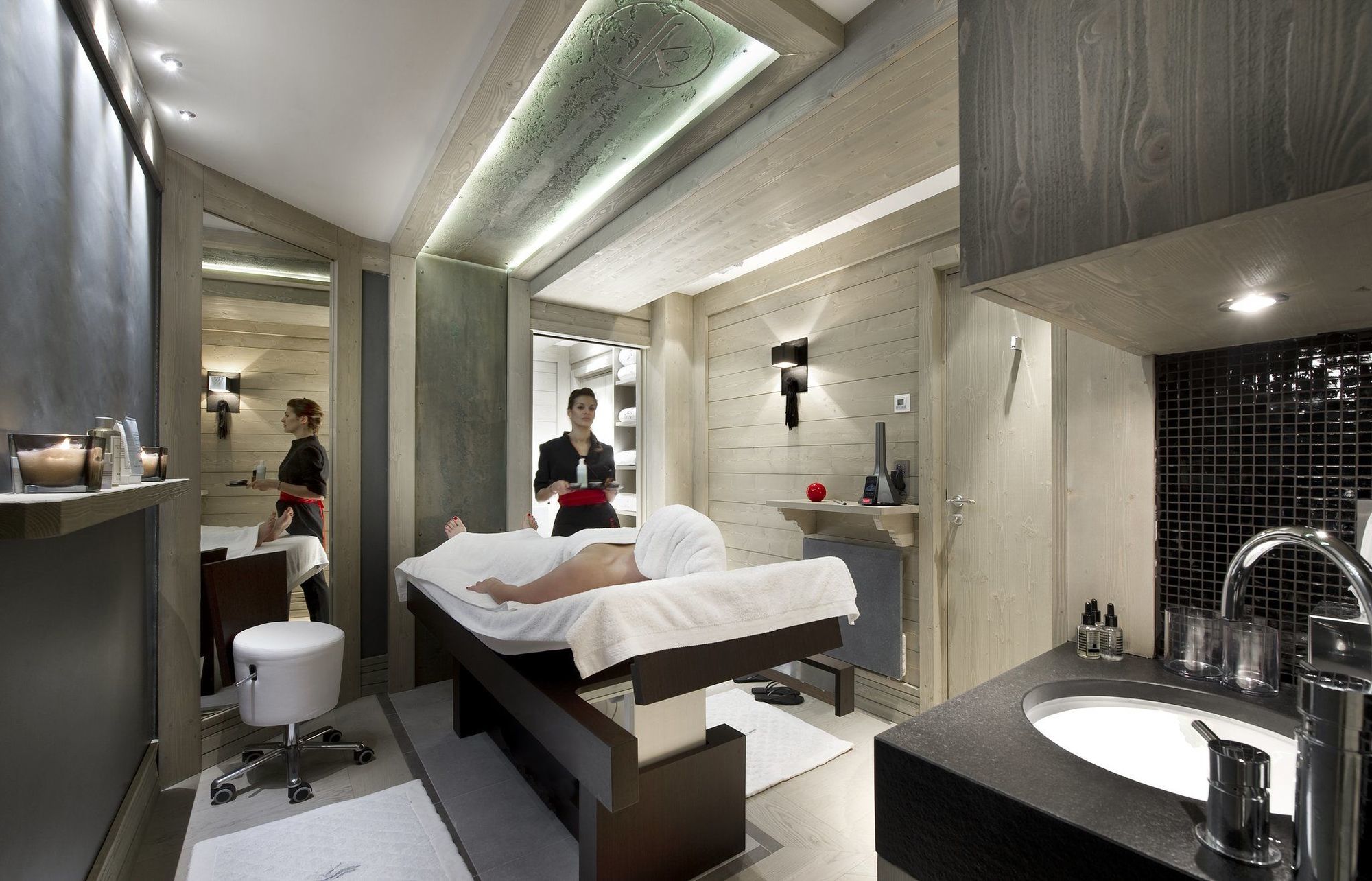 Hotel Le K2 Palace Courchevel Esterno foto