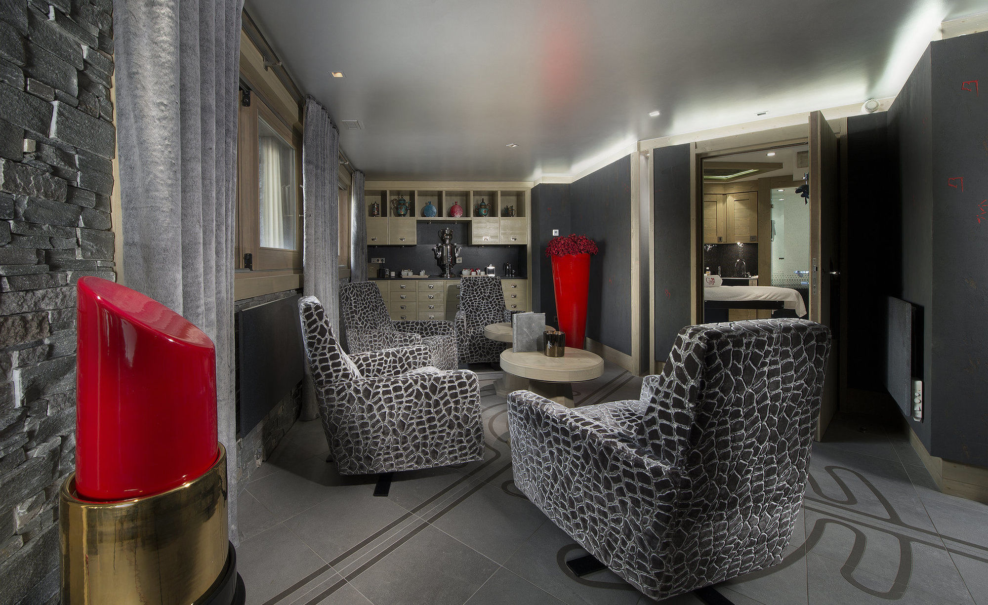 Hotel Le K2 Palace Courchevel Esterno foto
