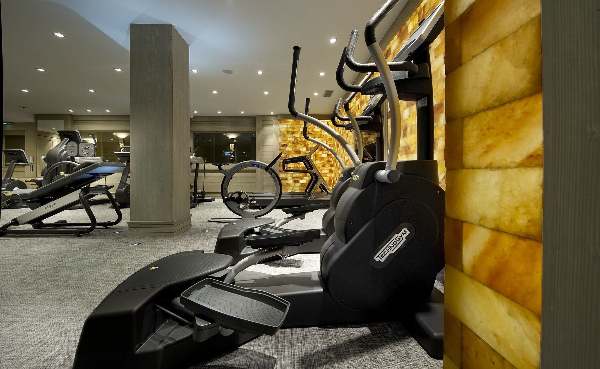 Hotel Le K2 Palace Courchevel Esterno foto