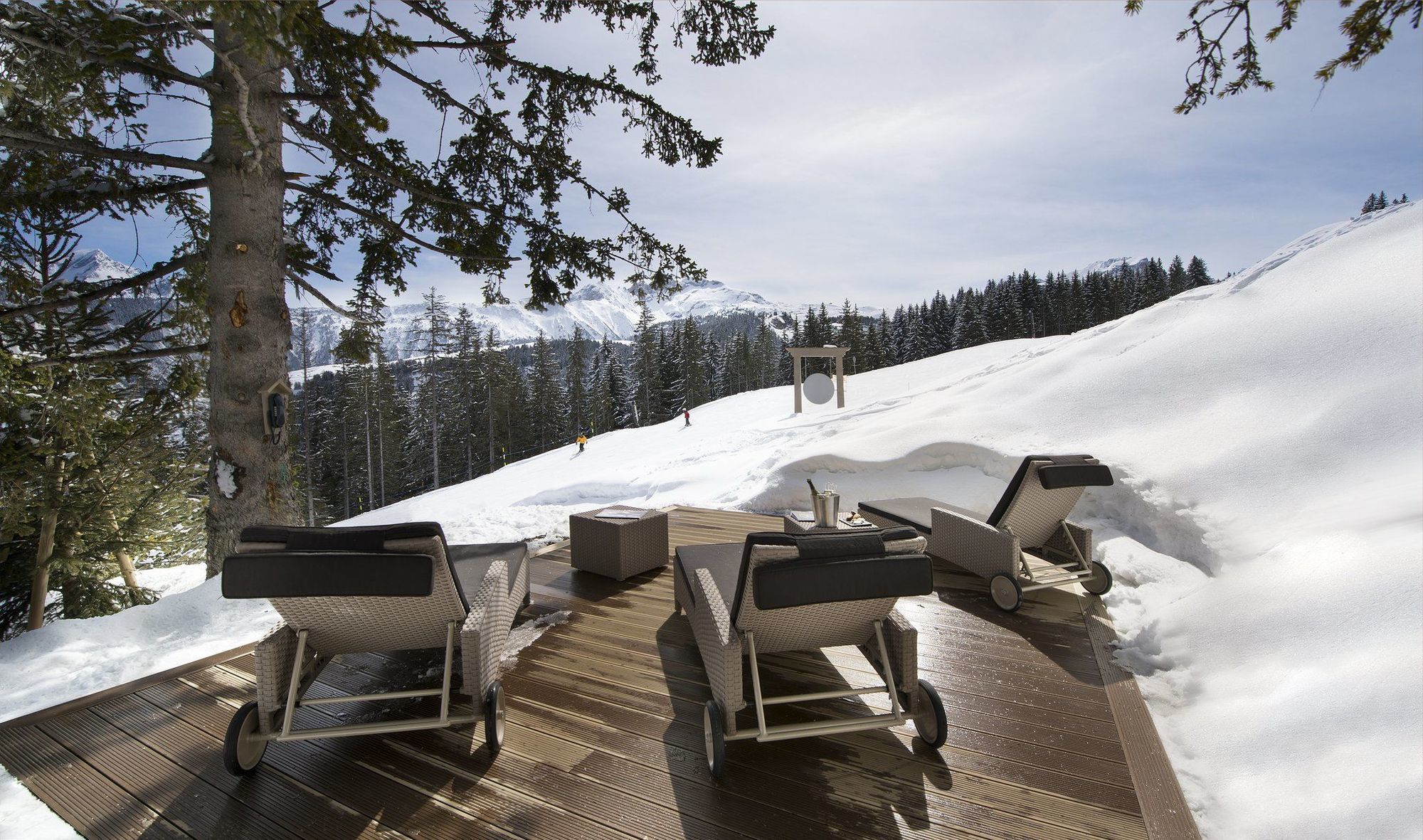 Hotel Le K2 Palace Courchevel Esterno foto